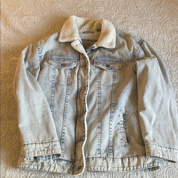 Levi's Light Blue Denim Jacket with Cream Sherpa Collar - Picture 1 of 5